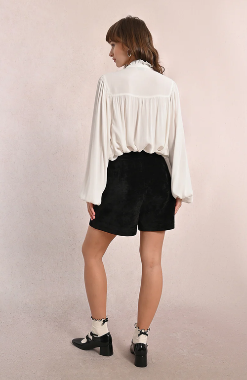 Molly Bracken - London Fall Short