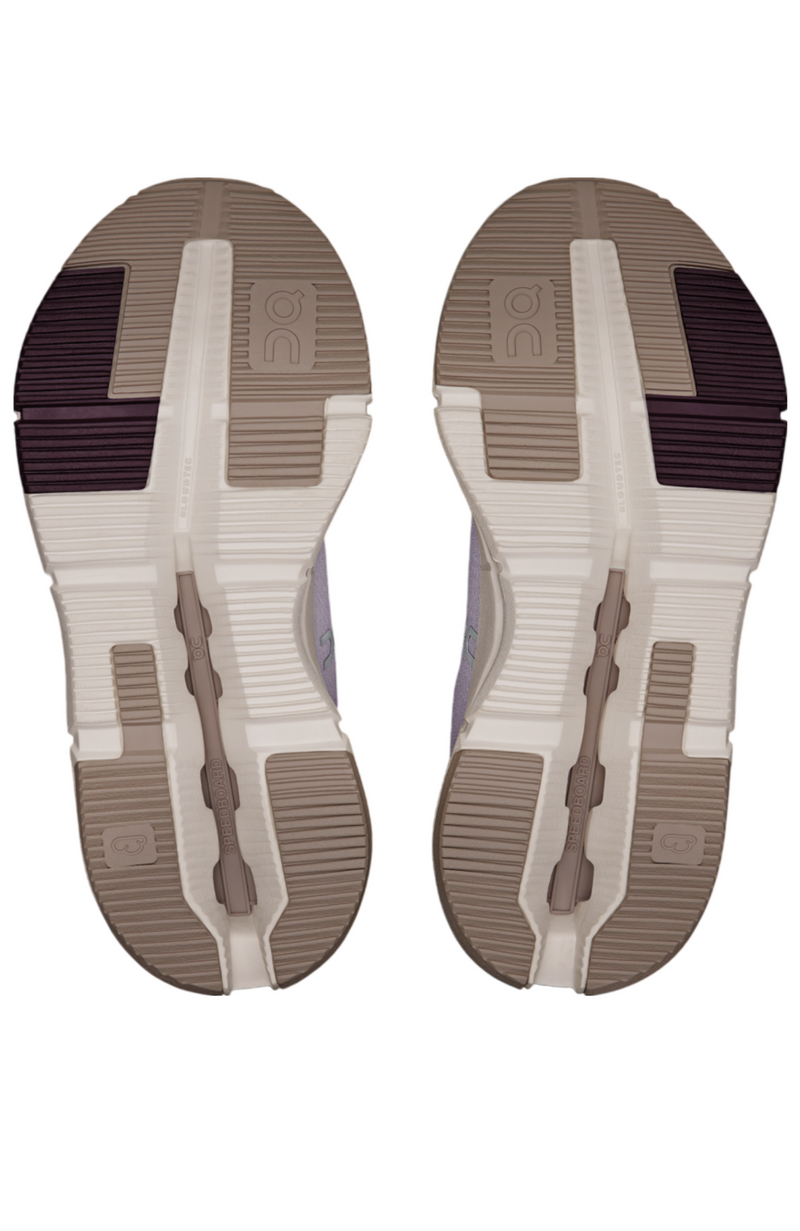 On - Women's Cloudnova 2