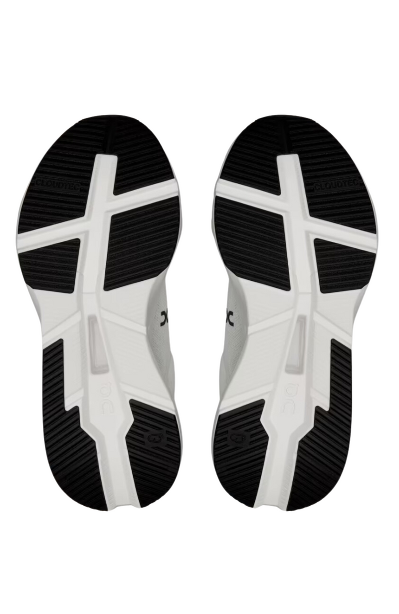 On - Women's Cloudnova X