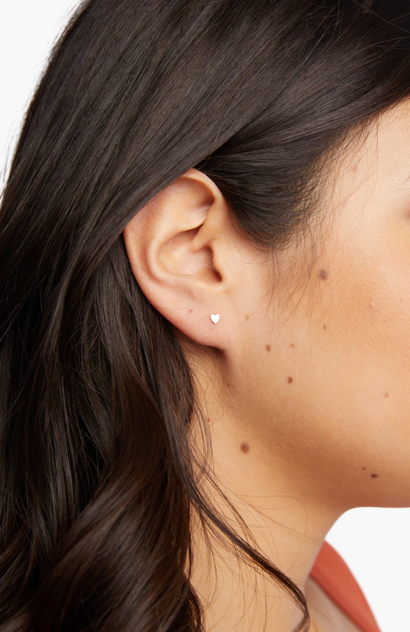 Able - Dainty Heart Studs